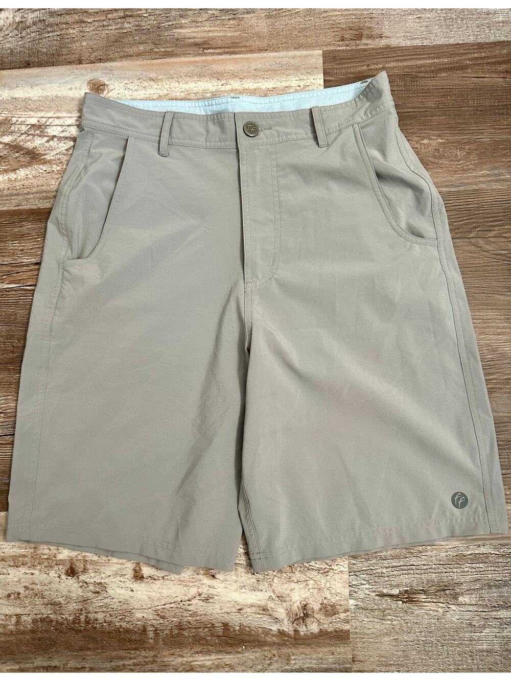 FREE FLY men’s golf performance shorts in gray size 30